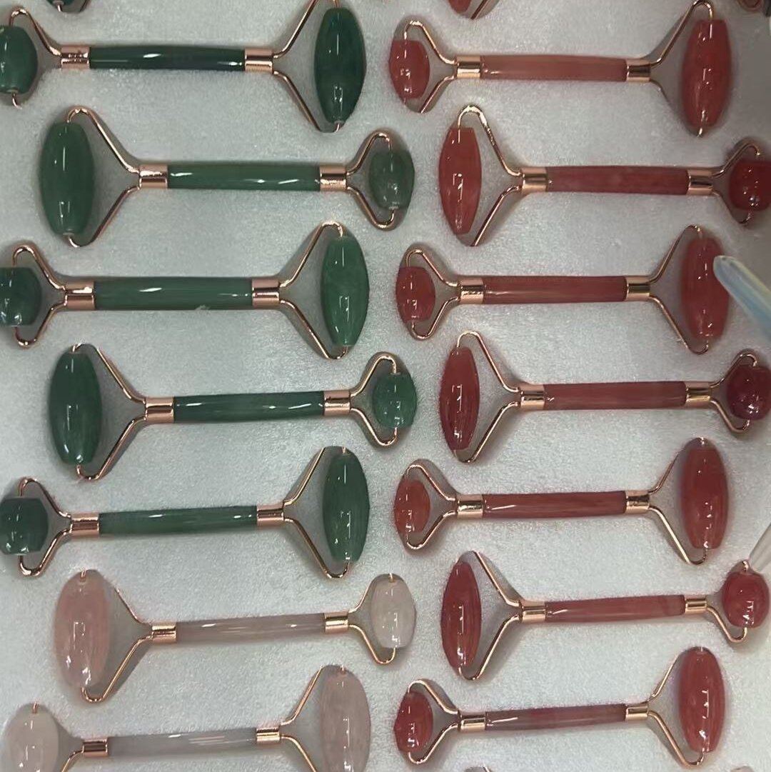 厂家直销各种天然石各种石头手链工艺品摆件水晶发财树装饰工艺品各种水晶石等雨花石原石天然鹅卵石鱼缸花盆彩色石子七彩小五彩石白底实物图