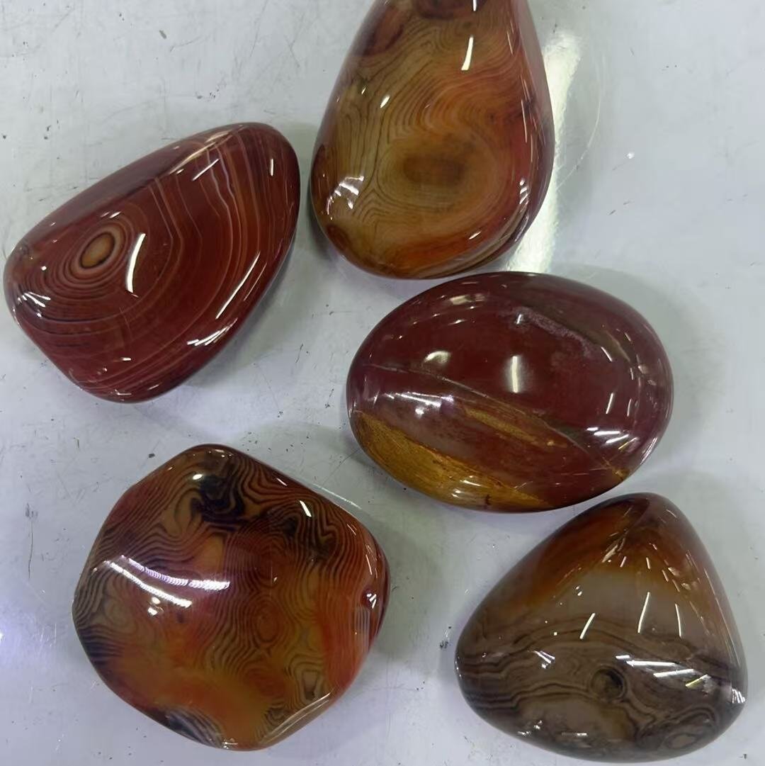 厂家直销各种天然石各种石头手链工艺品摆件水晶发财树装饰工艺品各种水晶石等雨花石原石天然鹅卵石鱼缸花盆彩色石子七彩小五彩石产品图