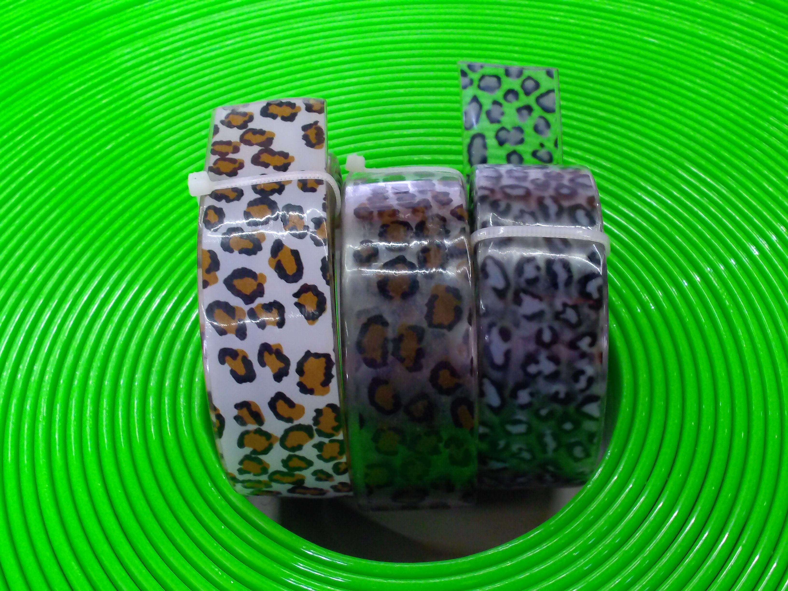 钥匙扣/皮质钥匙扣/钥匙链/潮玩钥匙扣/指甲钳钥匙扣产品图