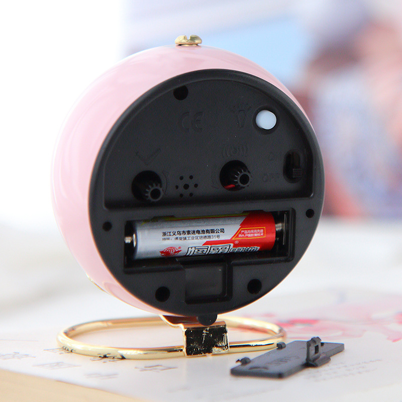 闹钟/闹钟时钟/电子时钟/迷你闹钟/miniso闹钟白底实物图