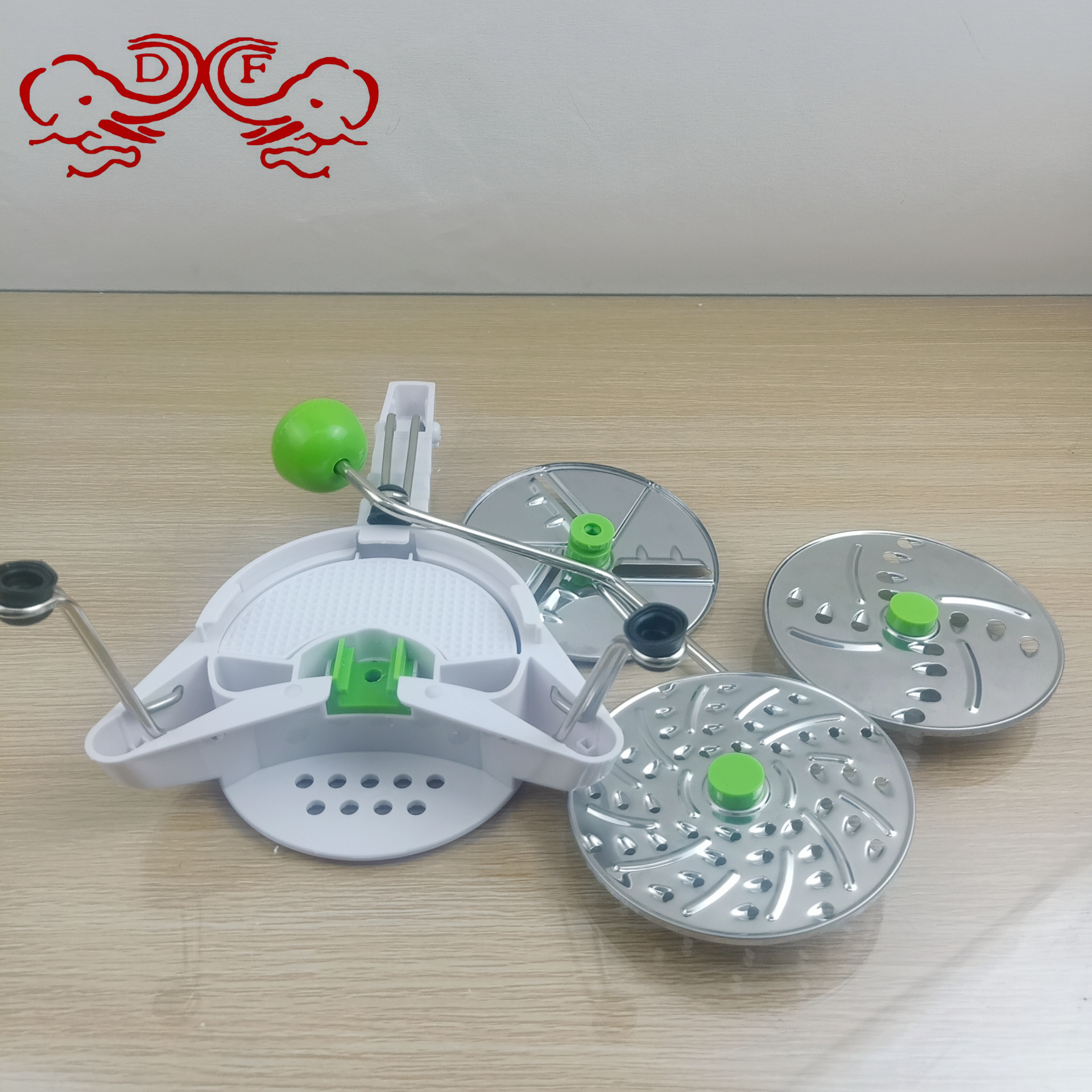 DF68855 Multi-functional vegetable cutter Potato shreds tool wiper kitchen household coarse shredded radish shreds DF TRADINGHOUSE Item Picture