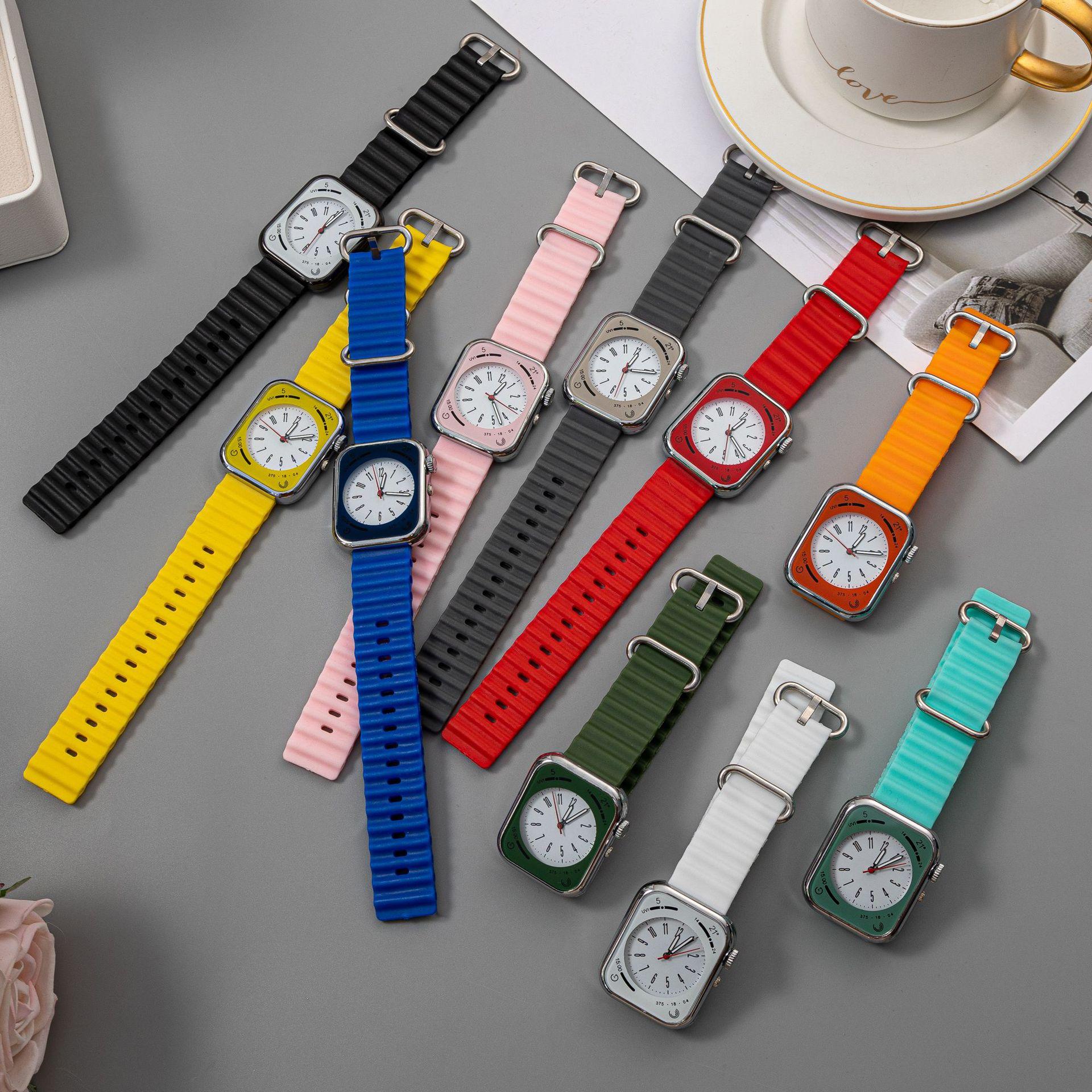 Cross-Border Hot S8 Quartz Watch Multi-Function Timing Sports Silicone Strap WATC Fashion Watch Generation