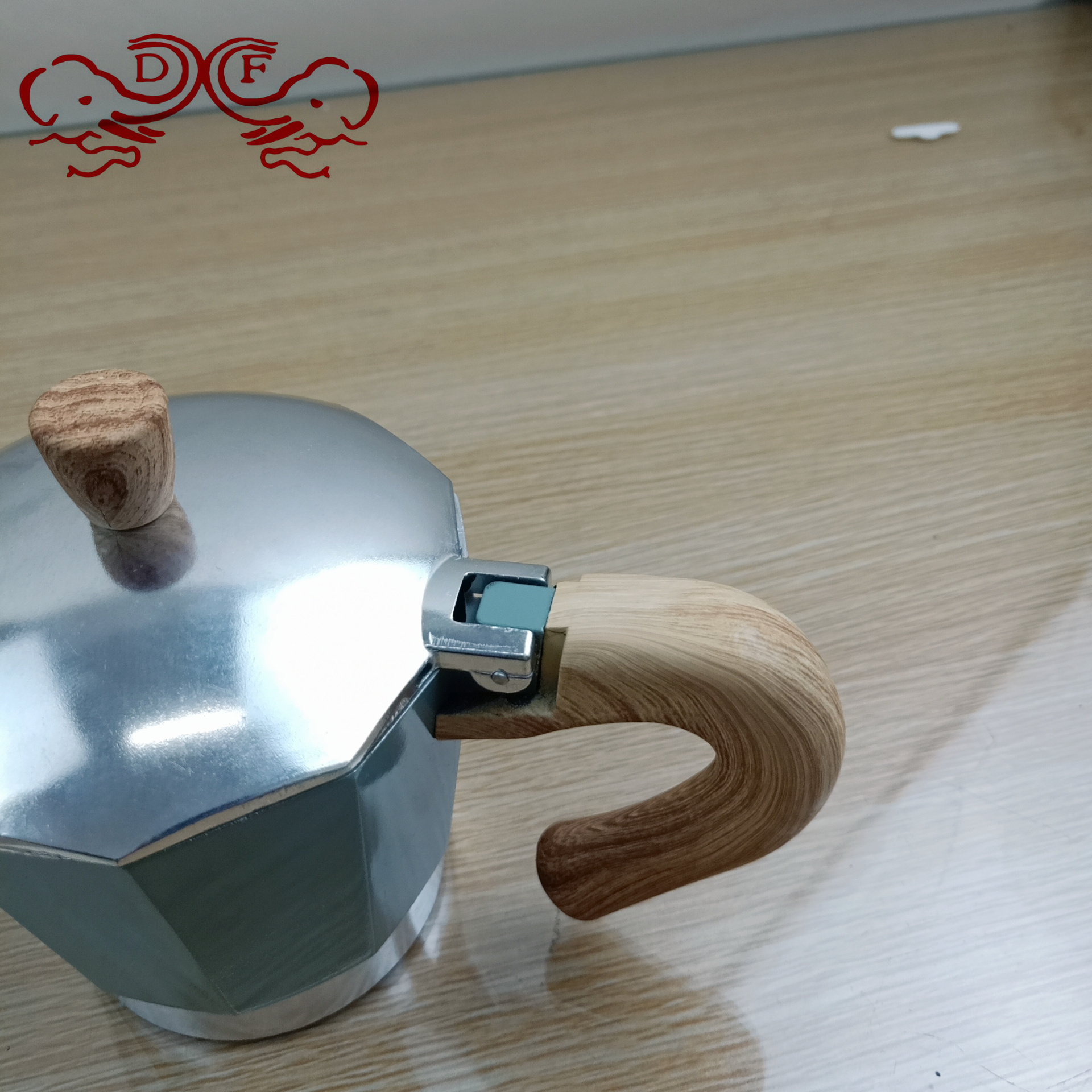 MF99636 Mapper Moicial Monographa مع أبريق قهوة إيطالي مزود بأغطية قهوة طازجة لاستخلاص القهوة DF Tradinghouse Item Picture