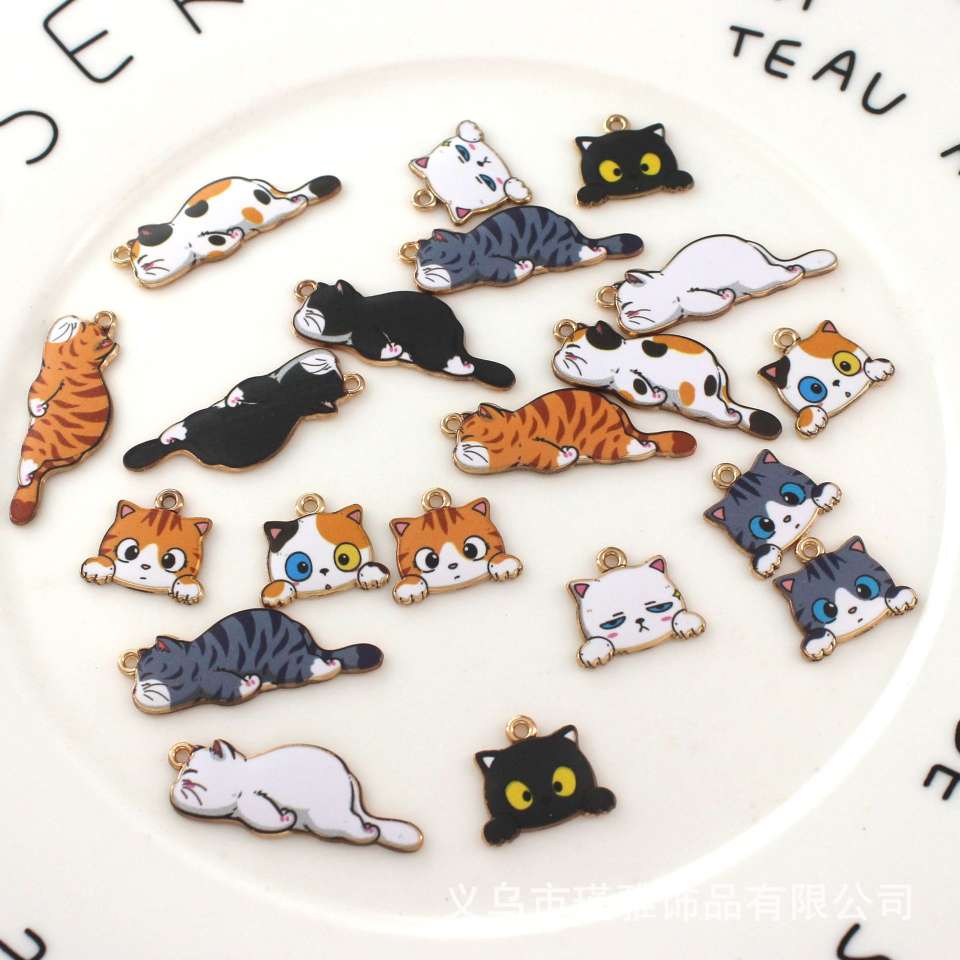 Japanese-style little cat printed cartoon DIy oil-dripping alloy pendant earrings keychain pendant accessories details Picture
