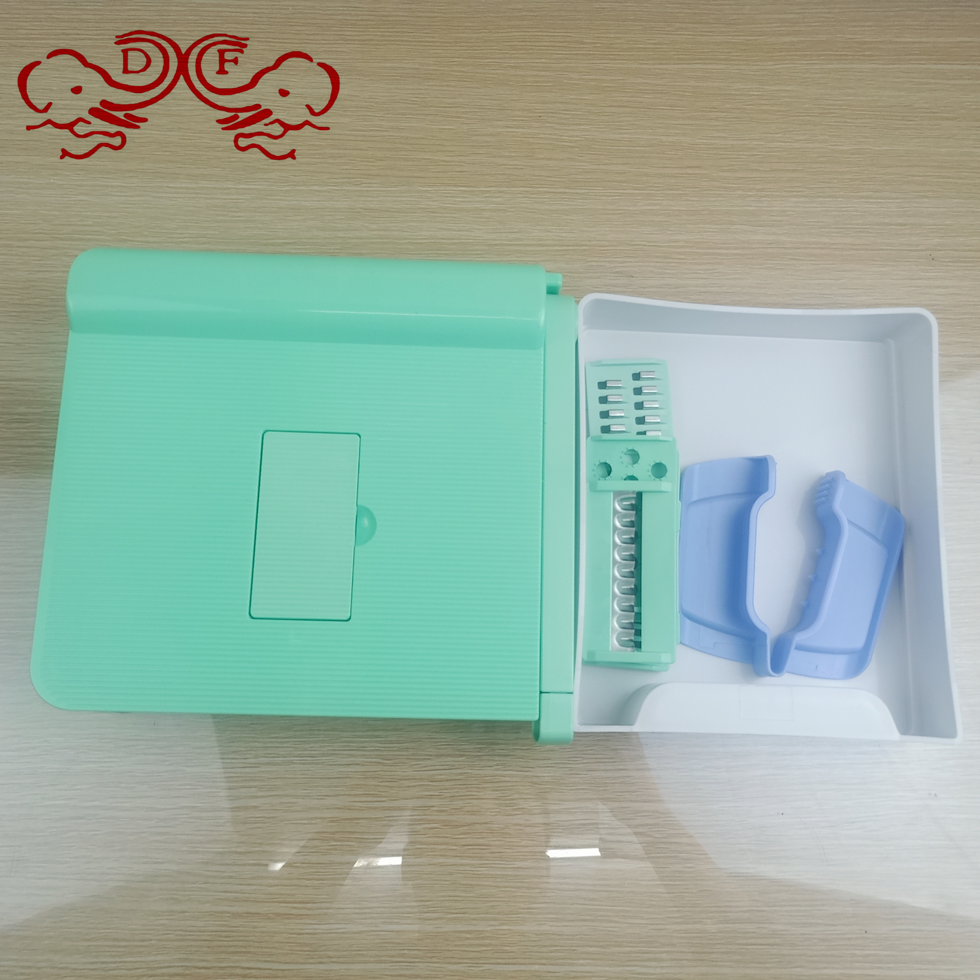 DF68855 Multi-functional vegetable cutter Potato slicer Grater Household wire eraser Kitchen vegetable cutter DF TRADINGHOUSE Item Picture