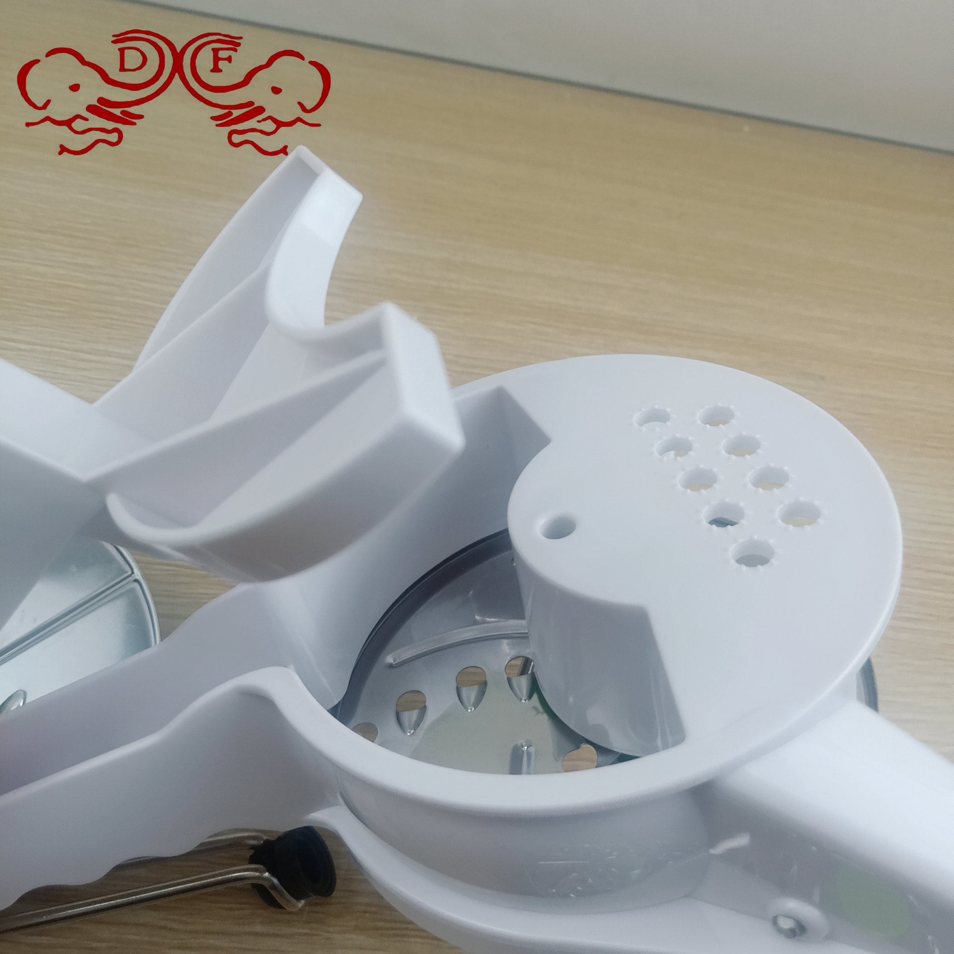 DF68855 Multi-functional vegetable cutter Potato shreds tool wiper kitchen household coarse shredded radish shreds DF TRADINGHOUSE Specification drawing