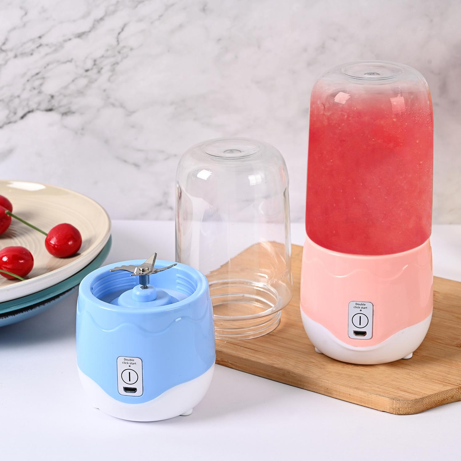 mini household usb juicer portable small charge juicer student four-leaf electric juicer cup customization details Picture