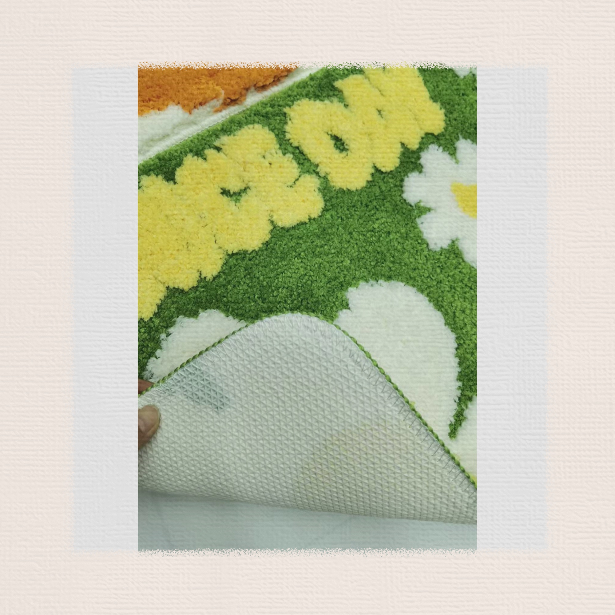 New ultra-fine jacquard floor mat, anti-slip mat, floor mat, door mat, bathroom mat, absorbent mat, kitchen mat, carpet with TPR base. The product quality is good, the fabric is thick, and the size is 40*60CM Item Picture