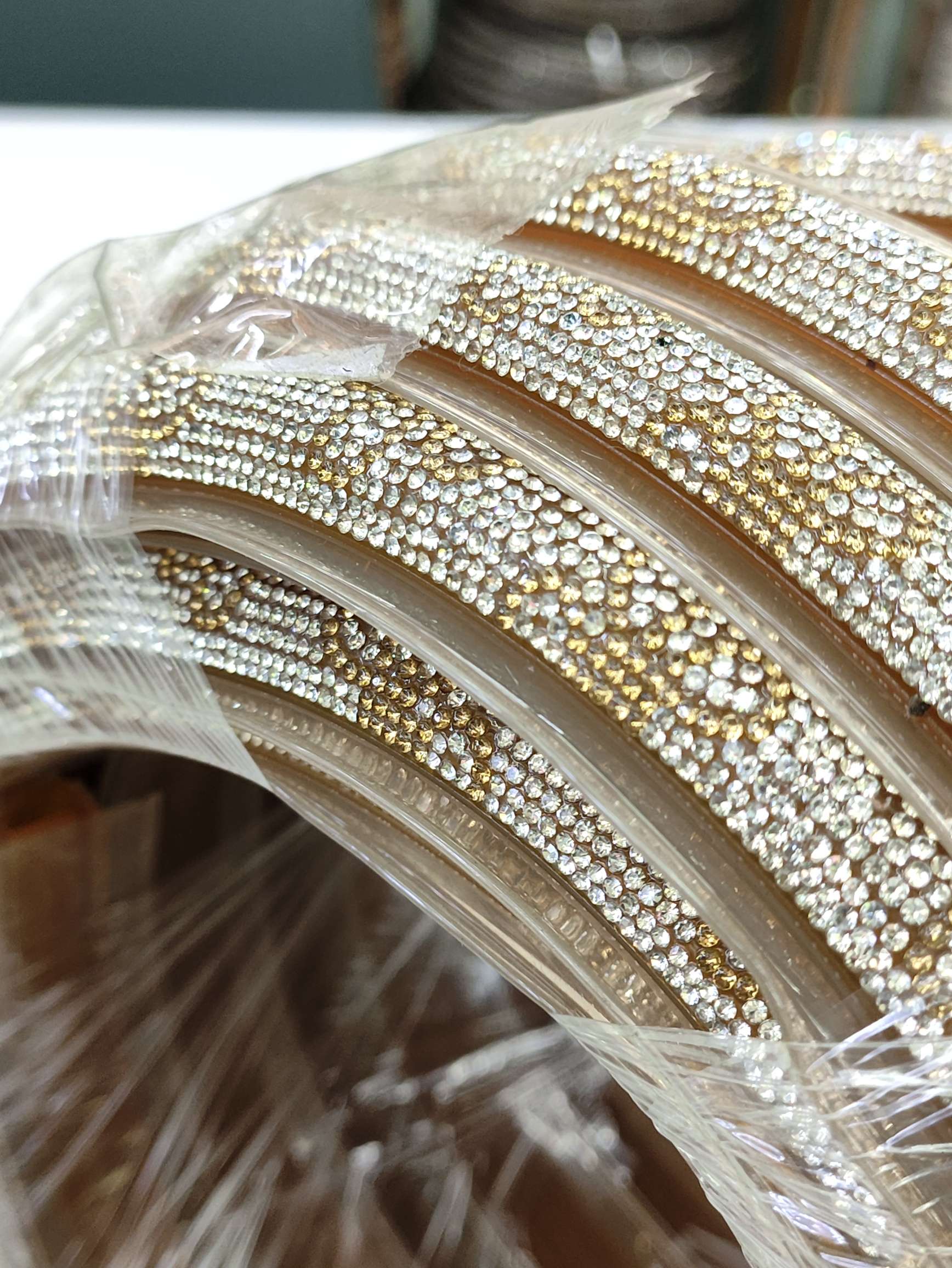 PVC镶钻装饰条 腰带鞋面服装饰品配件辅料线带，塑胶带厂家直销详情6