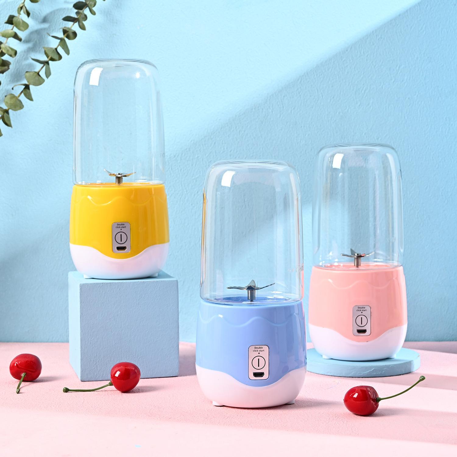 mini household usb juicer portable small charge juicer student four-leaf electric juicer cup customization full figure
