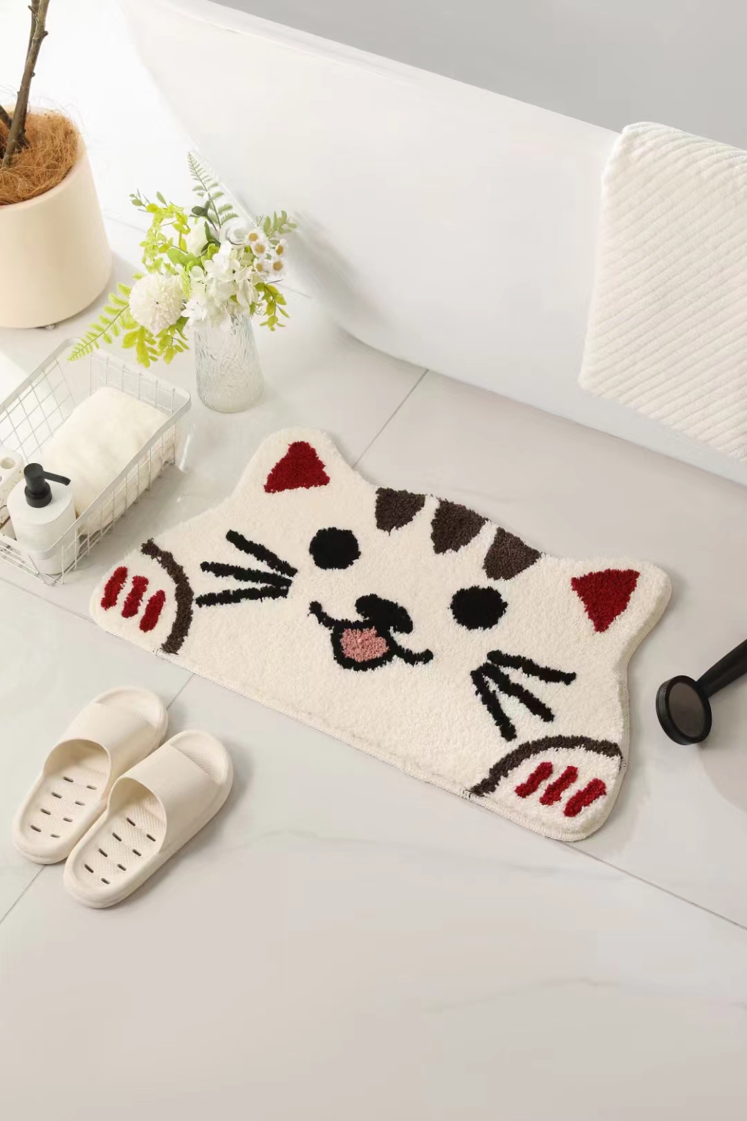 New cat head style floor MATS, anti-slip MATS, foot MATS, door MATS, bathroom MATS, absorbent MATS, kitchen MATS, carpets, 40*70cm, 4 patterns. Good product quality Application Scenario