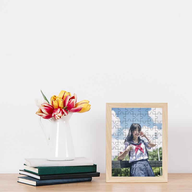 wooden puzzle photo frame wooden color photo frame 1000 pieces 500 pieces 300 pieces 200 pieces puzzle photo frame Application Scenario