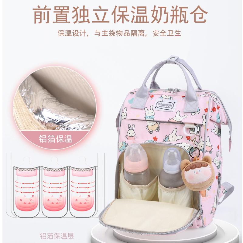 mummy bag multi-functional large capacity mother portable backpack insulating milk bottle warehouse baby baby diaper bag Application Scenario