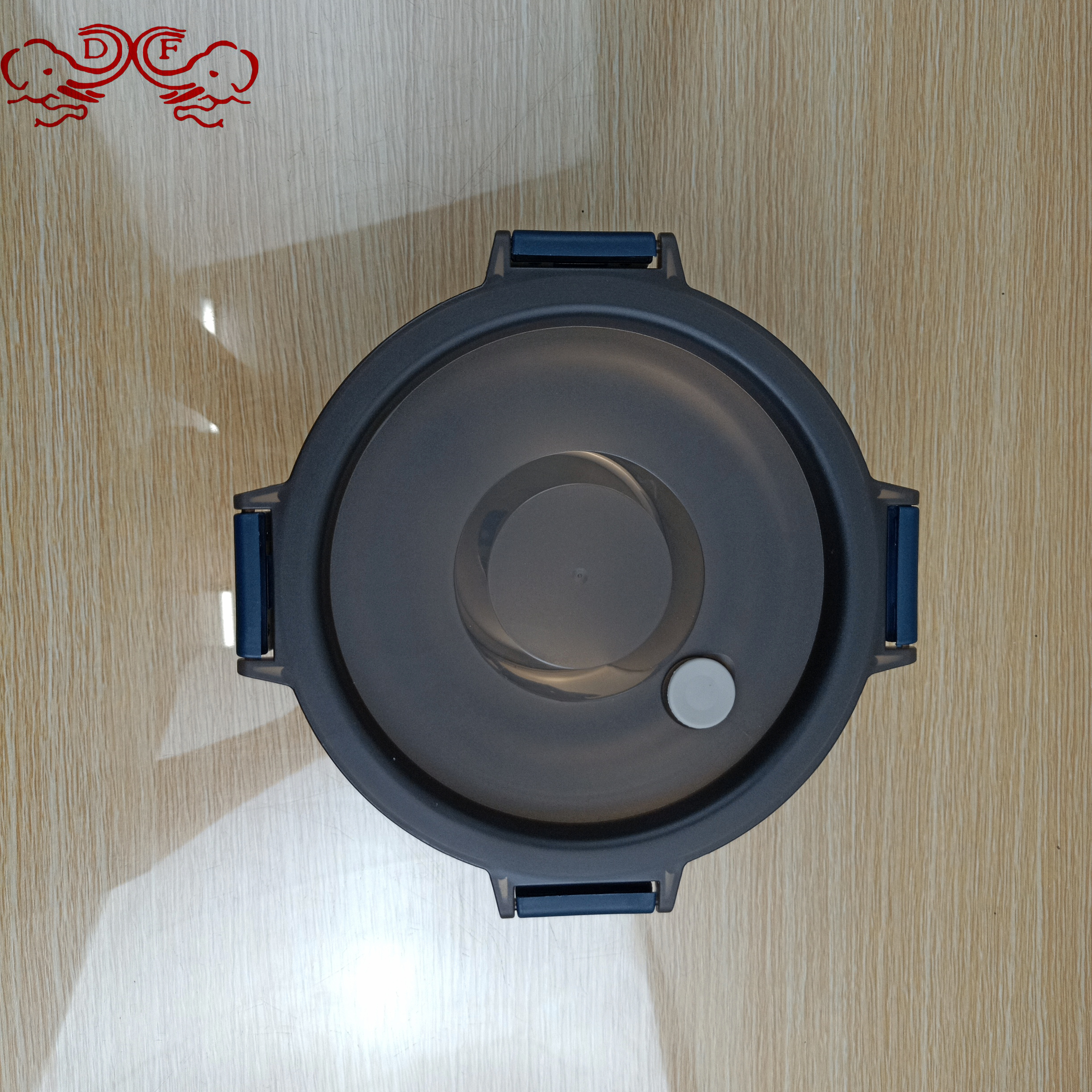 Df99077 Stainless Steel With Sealed Lid Salad Bowl Fresh-Keeping Bowl Egg Beater And Basin With Fresh-Keeping Lid Baking Basin Df Tradinghouse Application Scenario