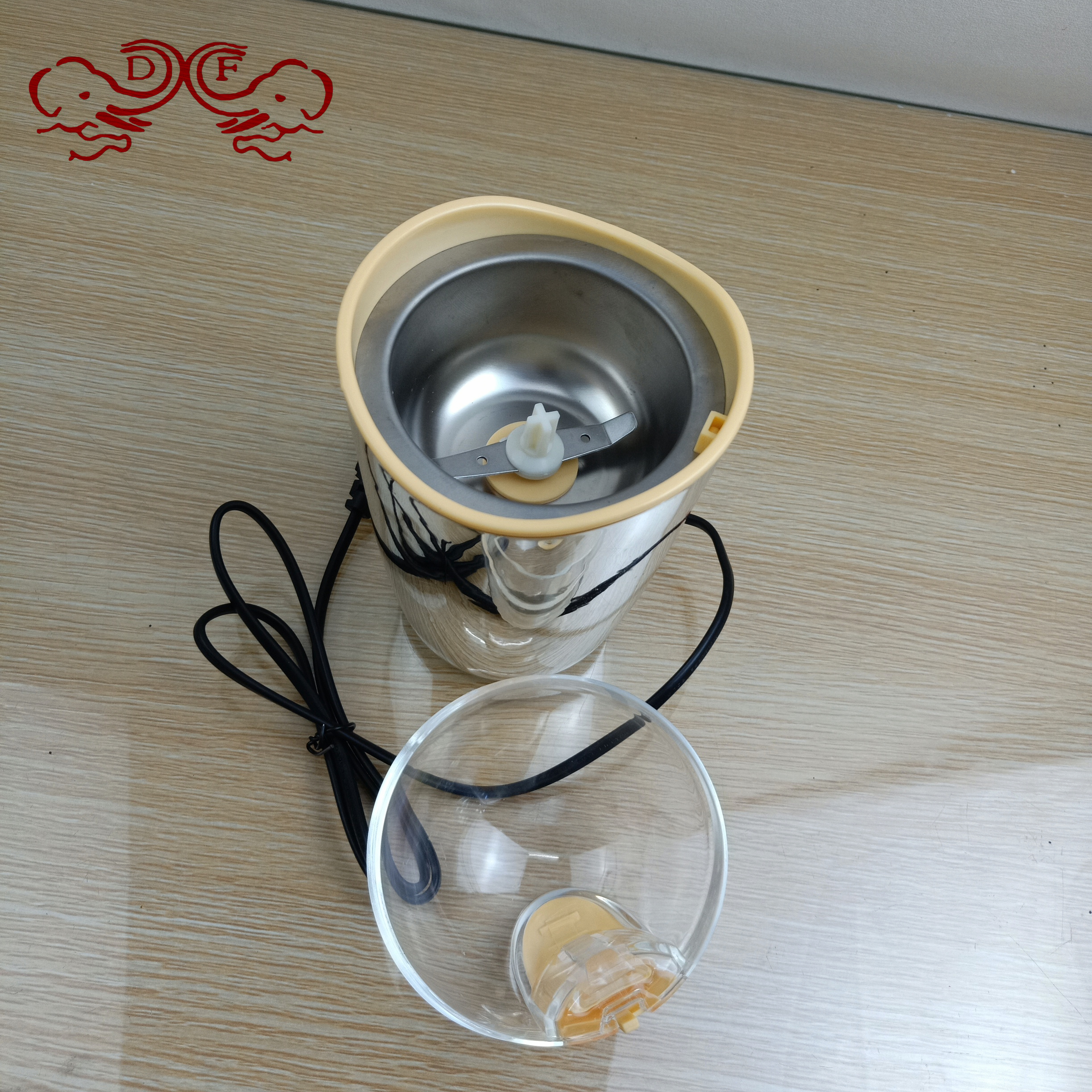 DF68200 coffee bean grinder dynamic grinding machine Small household dry mill Chinese medicine mill DF TRADINGHOUSE Application Scenario