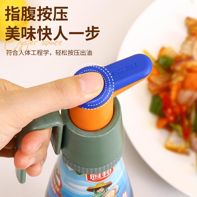 Oyster Sauce Bottle Nozzle Pump Head Squeezing Machine Household Kitchen Quantitative Fuel Consumption Press Type Oyster Sauce Bottle Head Press Nozzle Nozzle Artifact details Picture