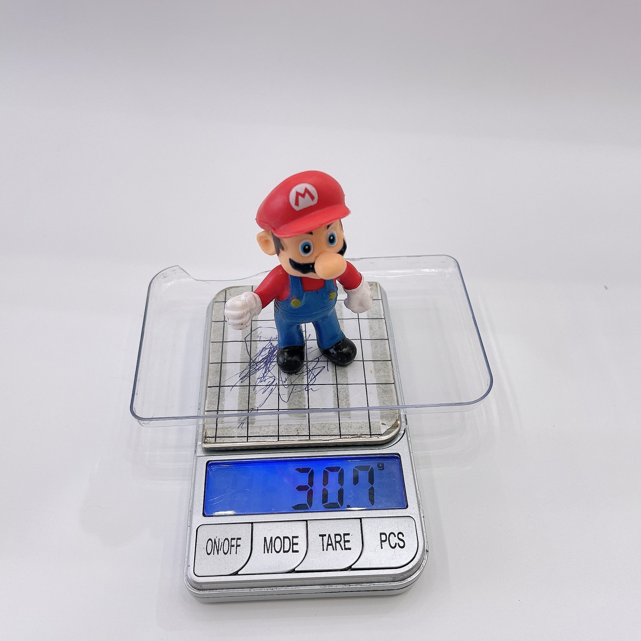 12 types of Mario birthday cake decorations, Super Mario wholesale model claw machine, gacha blind box toys, car cake ornaments Application Scenario