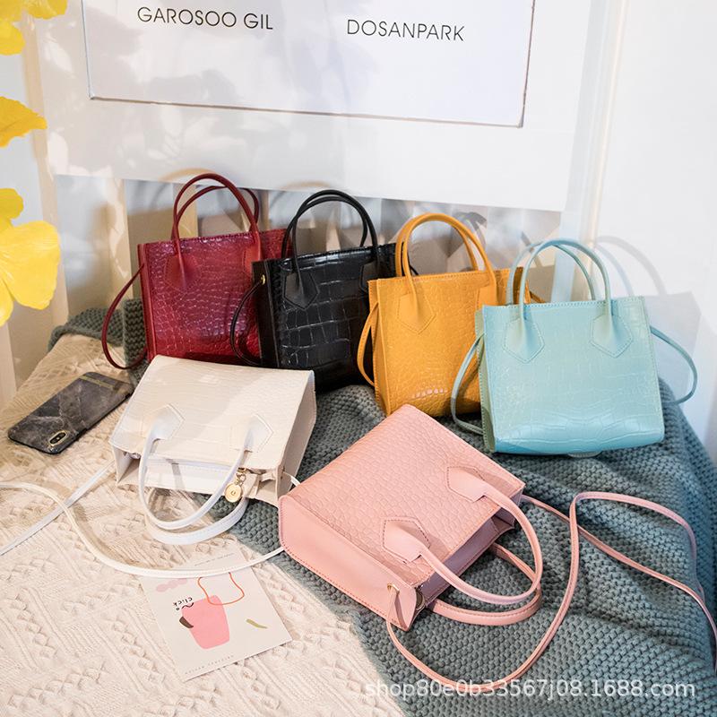 women's bag 2021ladies handbags factory wholesale one piece dropshipping crocodile pattern mini women's handbag full figure