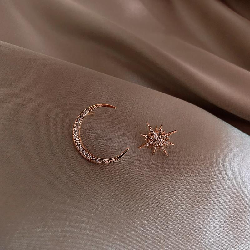 B014 Star and Moon Earrings High-Grade Stud Earrings 925 Silver Needle Online Influencer Refined Female Ear Rings Asymmetric Eardrops details Picture