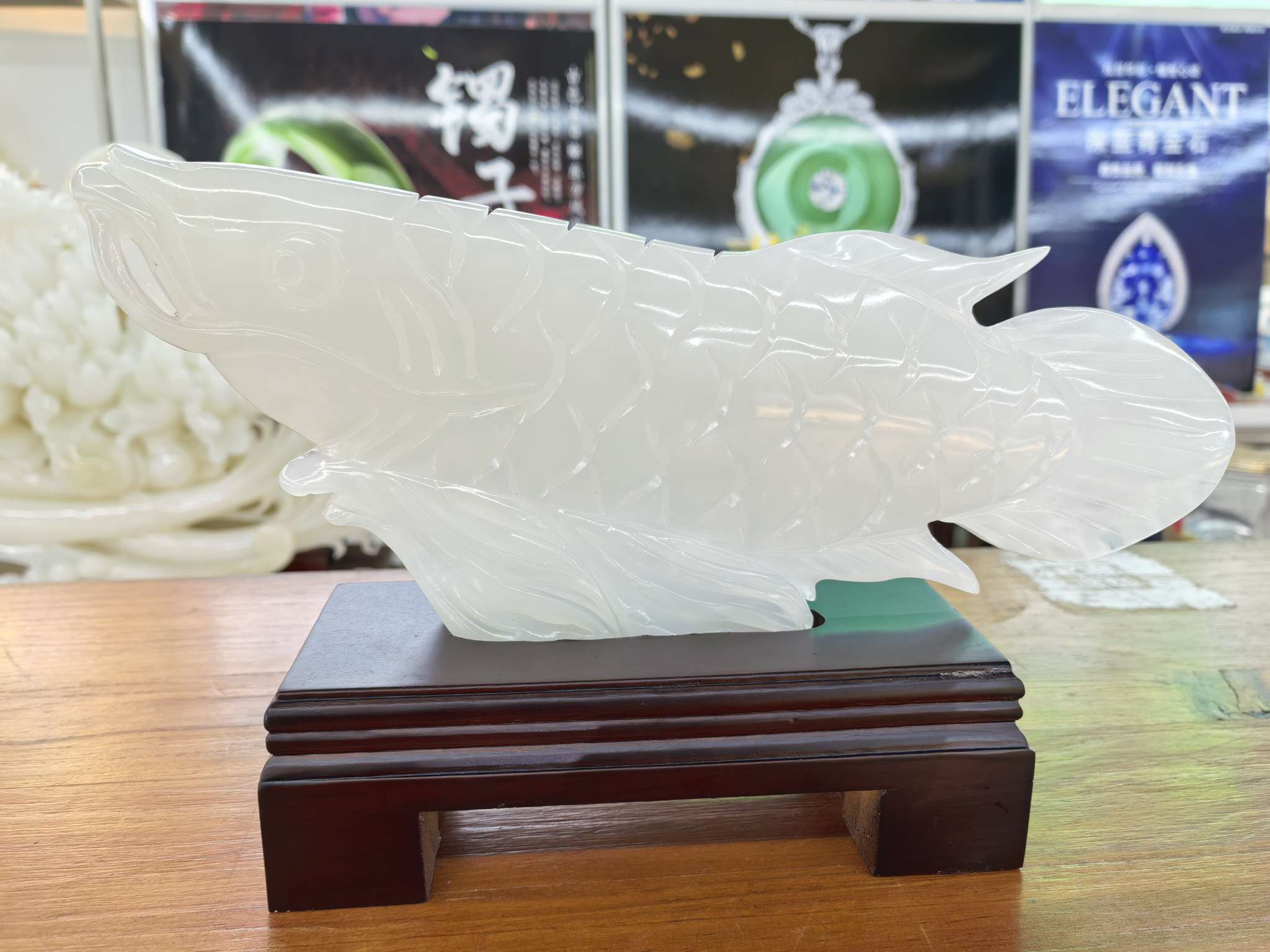 Jade natural cada año hay pescado, pakistán artesanía exquisita regalo decoración decoración decoración creativa hogar sala de estar estética arte colección otros decoración decoración regalo caja de regalo details Picture