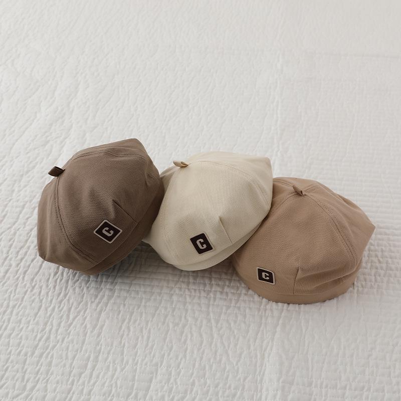 children's c- label hat spring and autumn korean style baby beret summer versatile concave shape boys and girls beret painter hat details Picture