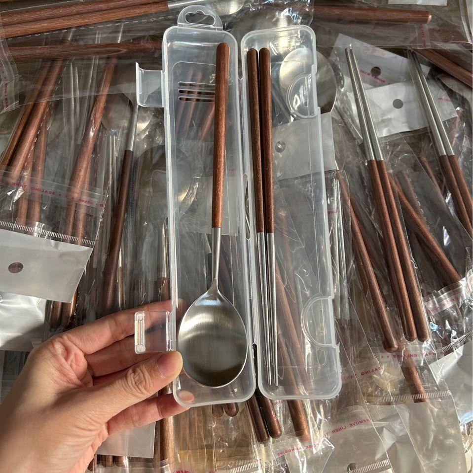 yinuo kitchen 304 food grade japanese import chopsticks spoon kit high-end home pointed door frame tableware Item Picture