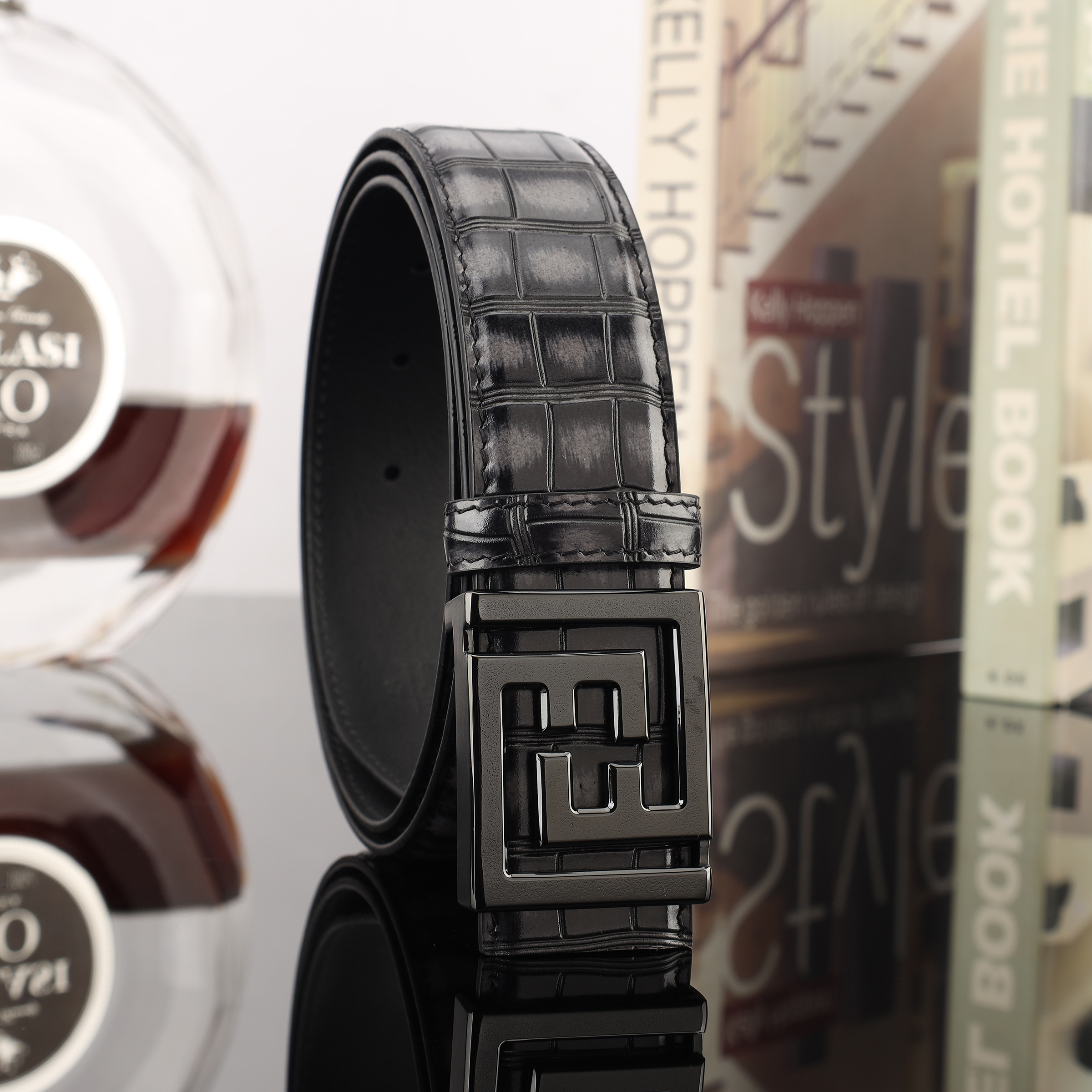 Guangzhou Men's First Layer Of Cowhide Crocodile Bamboo Grain Head Layer Of Cattle Fashion Leather Belt Manufacturers Straight Hair details Picture