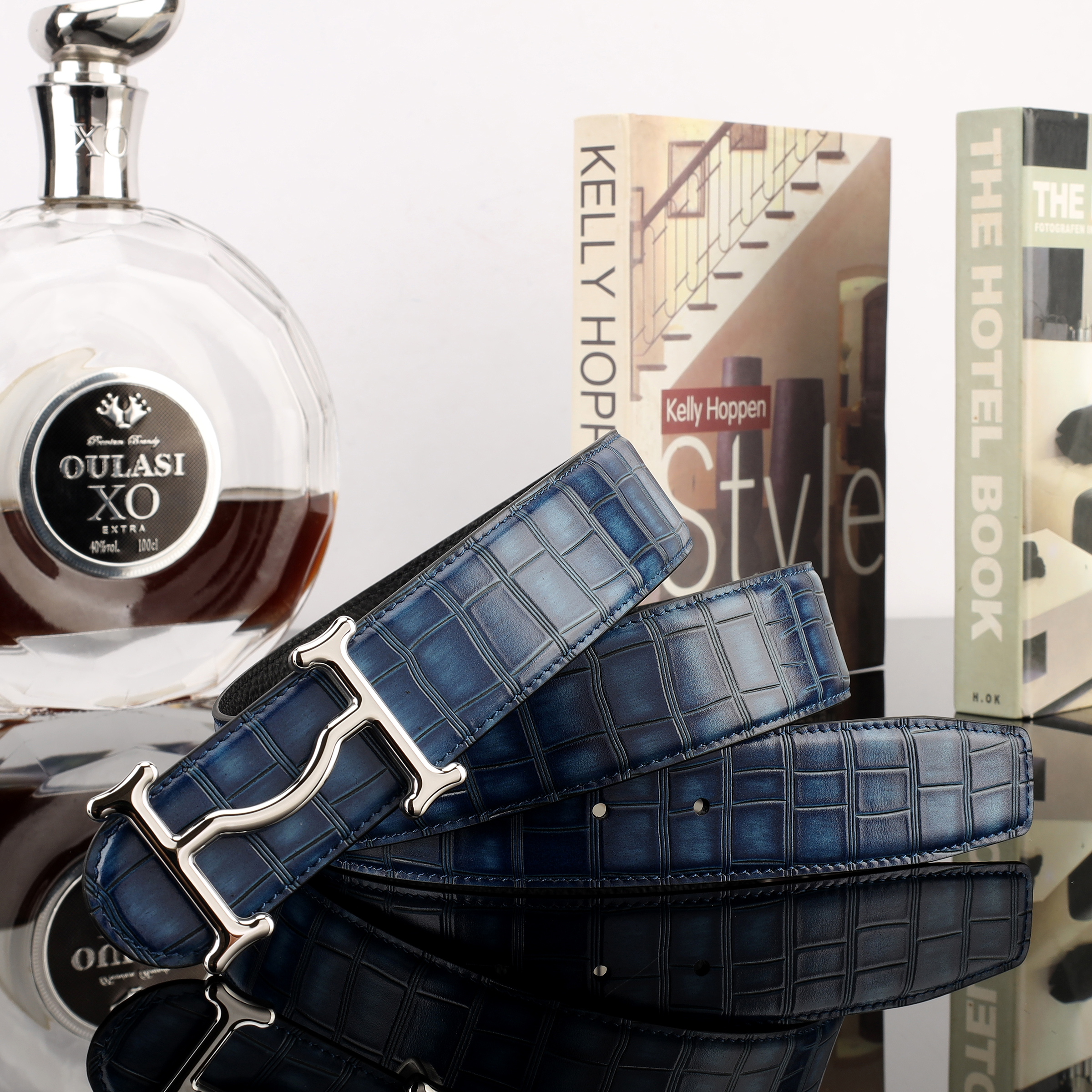 Guangdong Men Crocodile Head Layer Cowhide Belt Manufacturers Straight Leather Belt Leather Cowhide Application Scenario