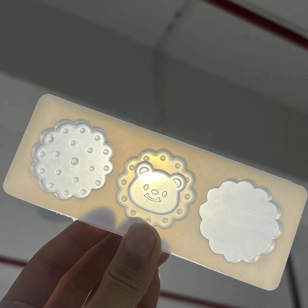 Bear Sandwich Biscuits Squeezing Toy Silicone Mold Hand-Turned Mold Can Be Squeezing Toy in Sto Now Released Specification drawing