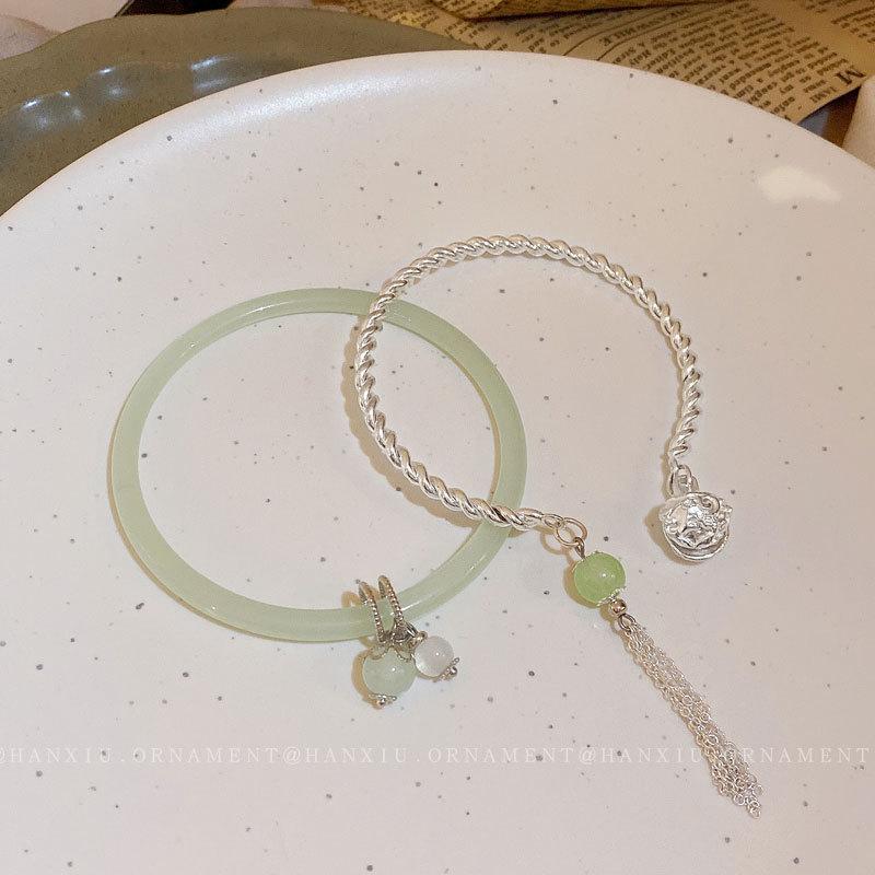 bell bracelet new personalized design bracelet fashionable all-match elegant hand table simple design girlfriends' gift girlfriend Application Scenario