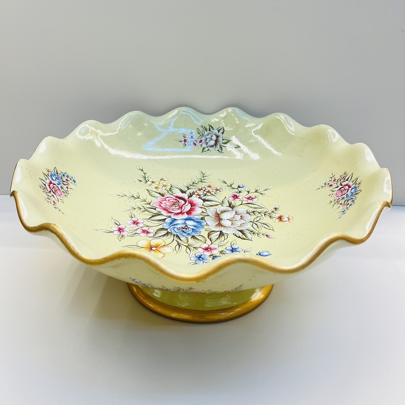 Light yellow fruit plate, tissue box, vase, high-end home flower arrangement, hotel living room decoration, resin flower arrangement, home decoration, large vase, TV cabinet decoration, vase, hotel flower vases, decorative handicrafts Item Picture
