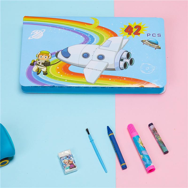 42-Piece Brush Creative Cartoon Pattern Children Watercolor Pen Wax Crayon Oil Pastels Files Suit Wholesale Application Scenario