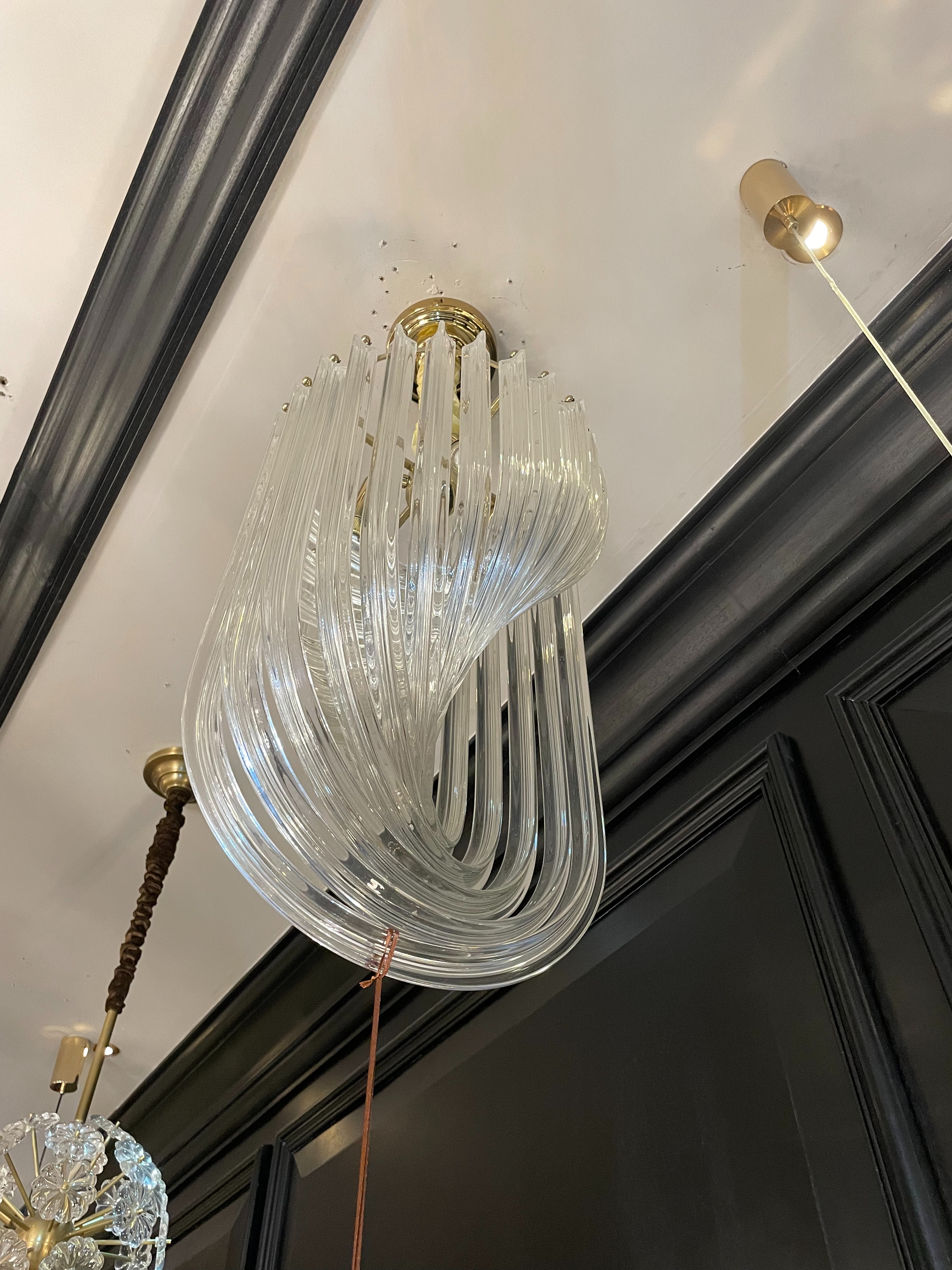 The crystal chandelier, ceiling lamp, lighting fixtures and living room lamps all have a strong sense of design Item Picture