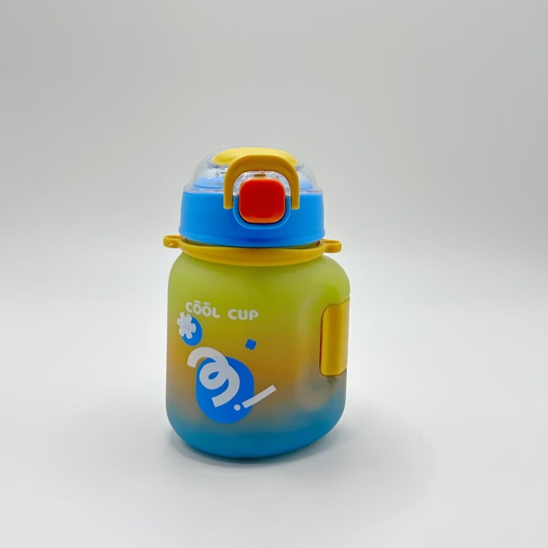 K40-8094 Frosted creative plastic cup Bounce lock straw cup Crossbody portable fun children's water cup Specification drawing