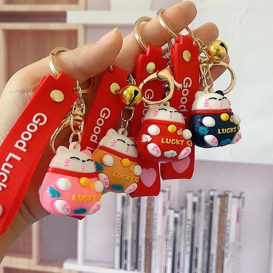cartoon fortune cat keychain pendant pvc three-dimensional doll couple bag ornaments practical small gift factory wholesale full figure