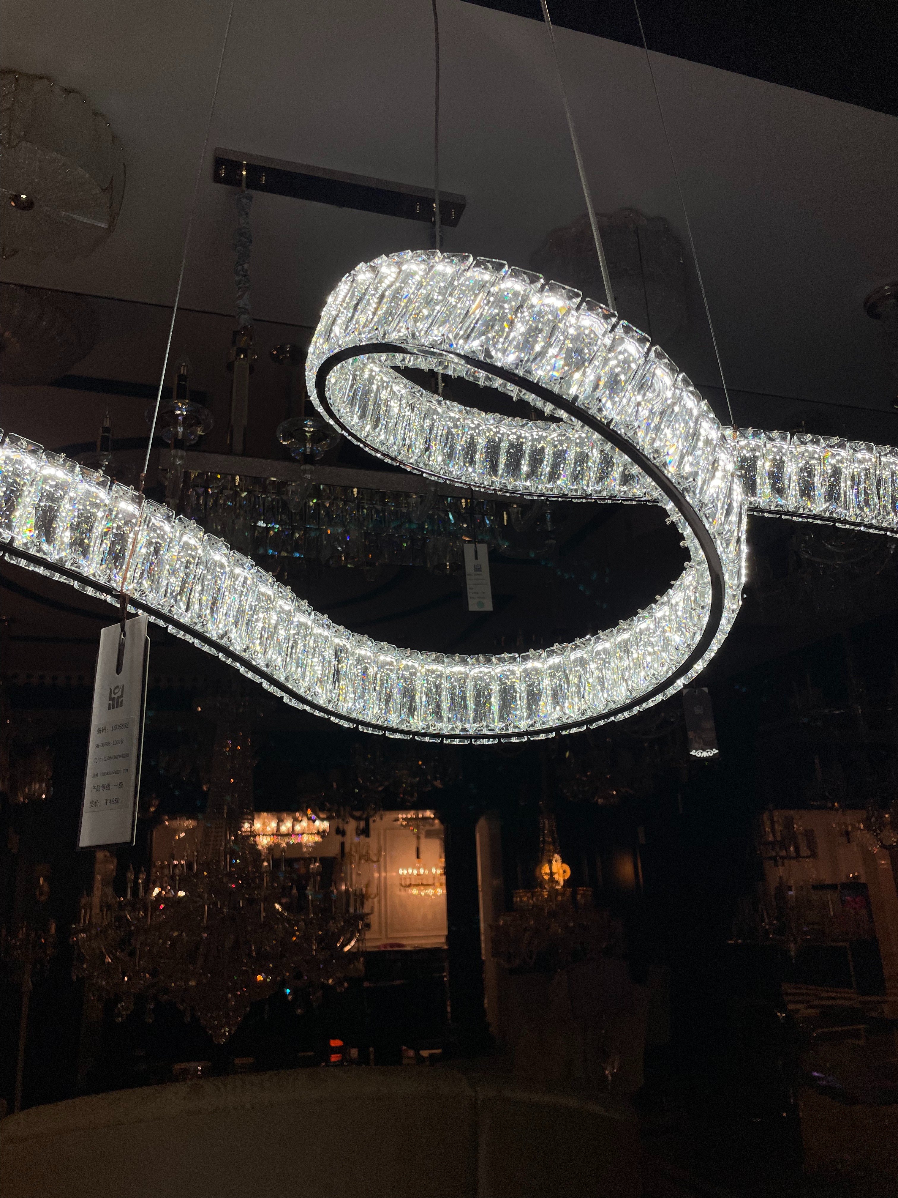 Household chandeliers, crystal chandeliers, ceiling chandeliers, crystal chandeliers, lighting fixtures, modern, simple and creative decorative lamps Specification image