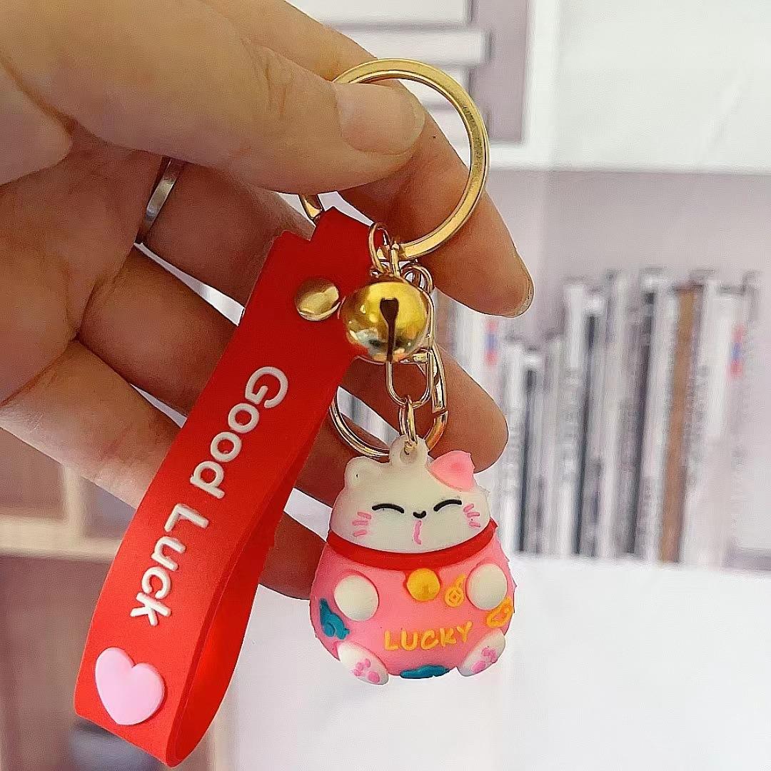 cartoon fortune cat keychain pendant pvc three-dimensional doll couple bag ornaments practical small gift factory wholesale Specification drawing
