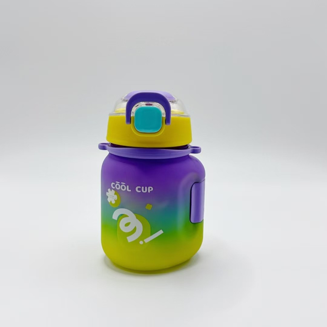 K40-8094 Frosted creative plastic cup Bounce lock straw cup Crossbody portable fun children's water cup details Picture