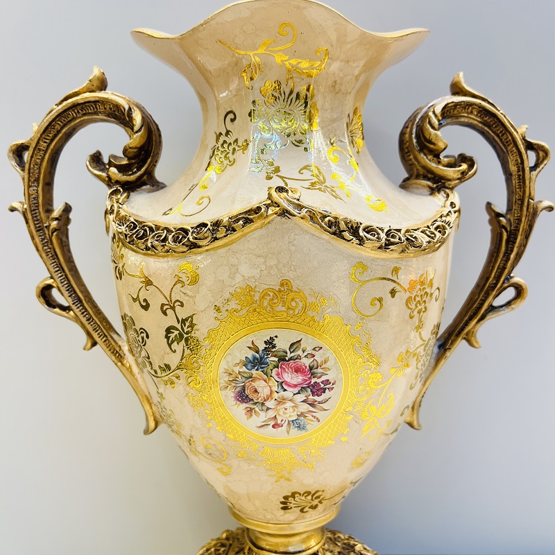 Golden fruit plate, tissue box, vase, high-end home flower arrangement, hotel living room decoration, resin flower arrangement, decoration, home decoration, vase, large vase, TV cabinet decoration, ceramic vase, hotel decoration handicraft pic 3