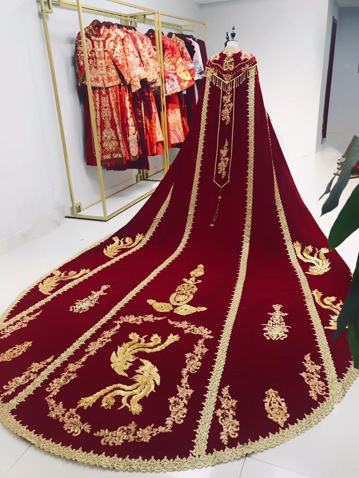 a chaplet and official robes hanfu elements wedding clothes chinese wedding trailing ancient costume wedding dress wedding xiuhe clothing bride large cape Specification drawing