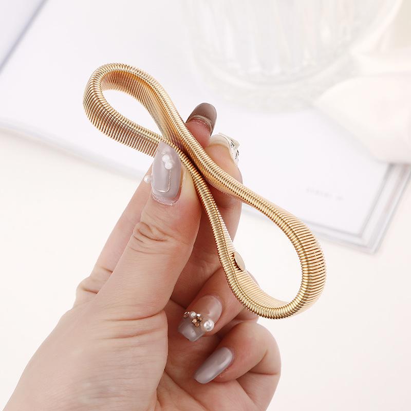european and american fashion spring bracelet cross-border personality men's metal bracelet armband stretchable stretch armband accessories Application Scenario