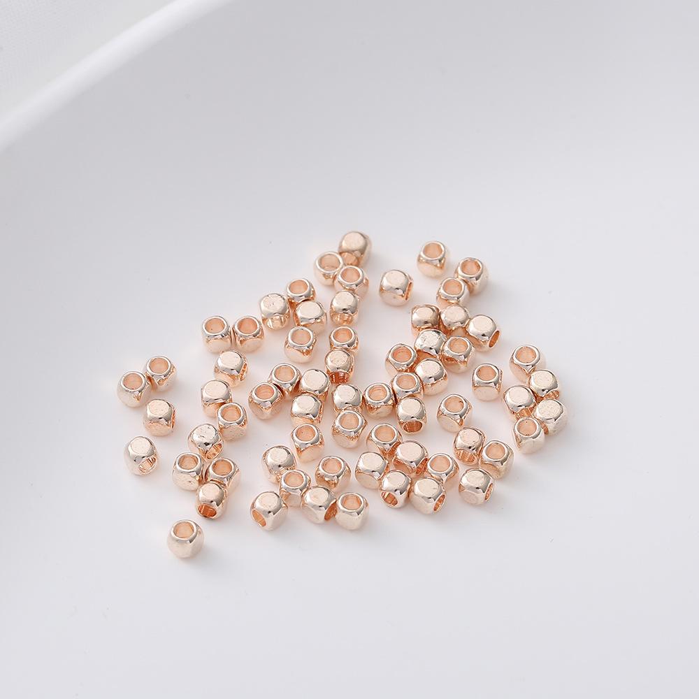 new chamfered square beads copper square spacer beads diy handmade beaded accessories bracelet necklace separate/loose beads wholesale Application Scenario