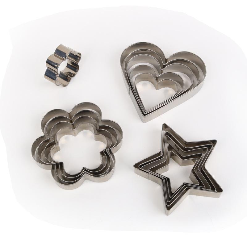 5-Piece Cookie Cutter Set Heart Star Flower round Graphic Stainless Steel Cookie Cutter Die Waffle Cookie Cake Biscuit Mold Application Scenario