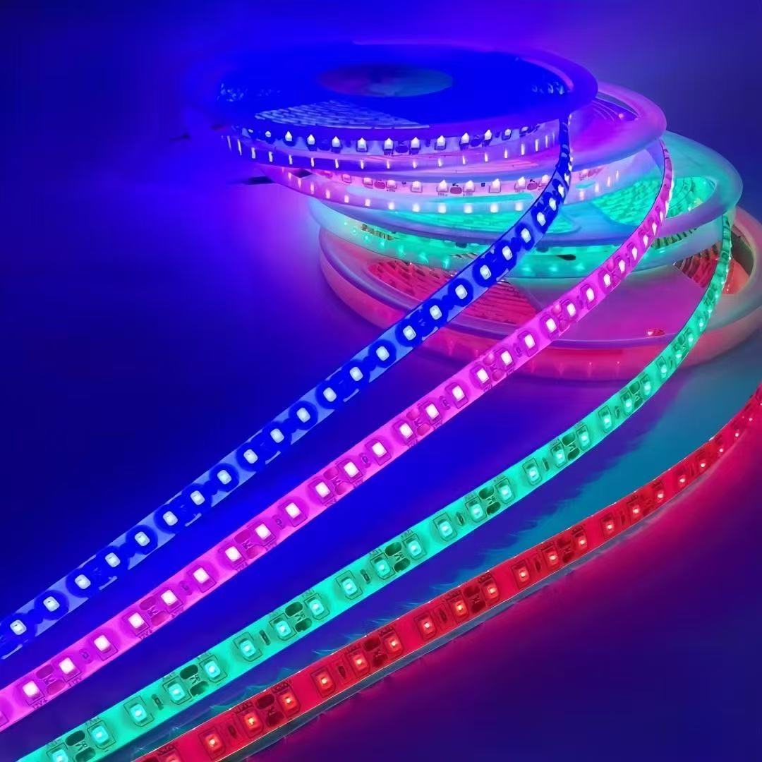 Car led light strip, 12V light bar, waterproof with epoxy resin, 3528 ultra-bright, 5-meter light strip, black background, 600SMD, white and blue light details Picture