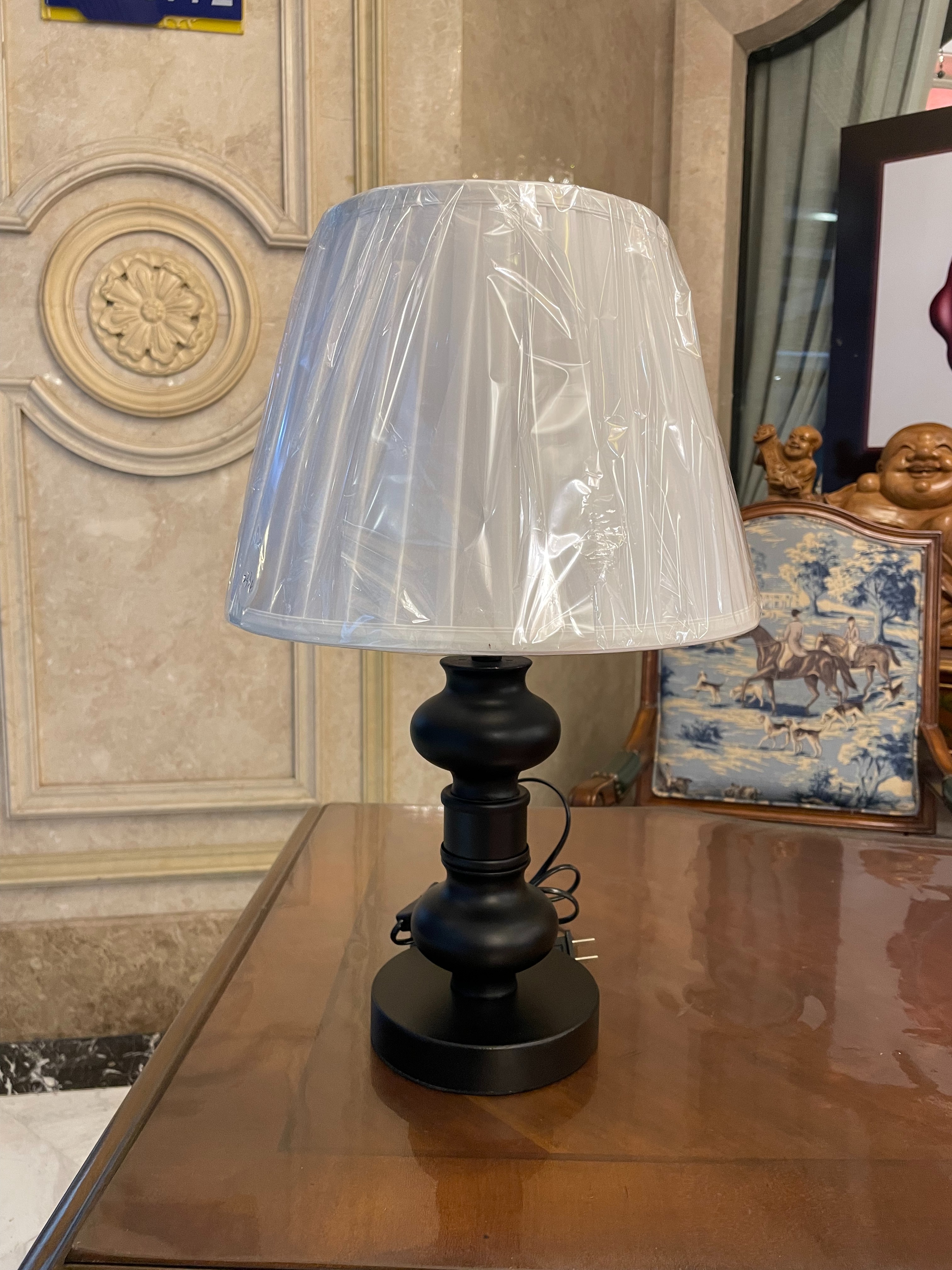 Ordinary lighting desk lamp is safe and harmless to the eyes. It is a study and reading desk lamp with a warm night light and adjustable light function