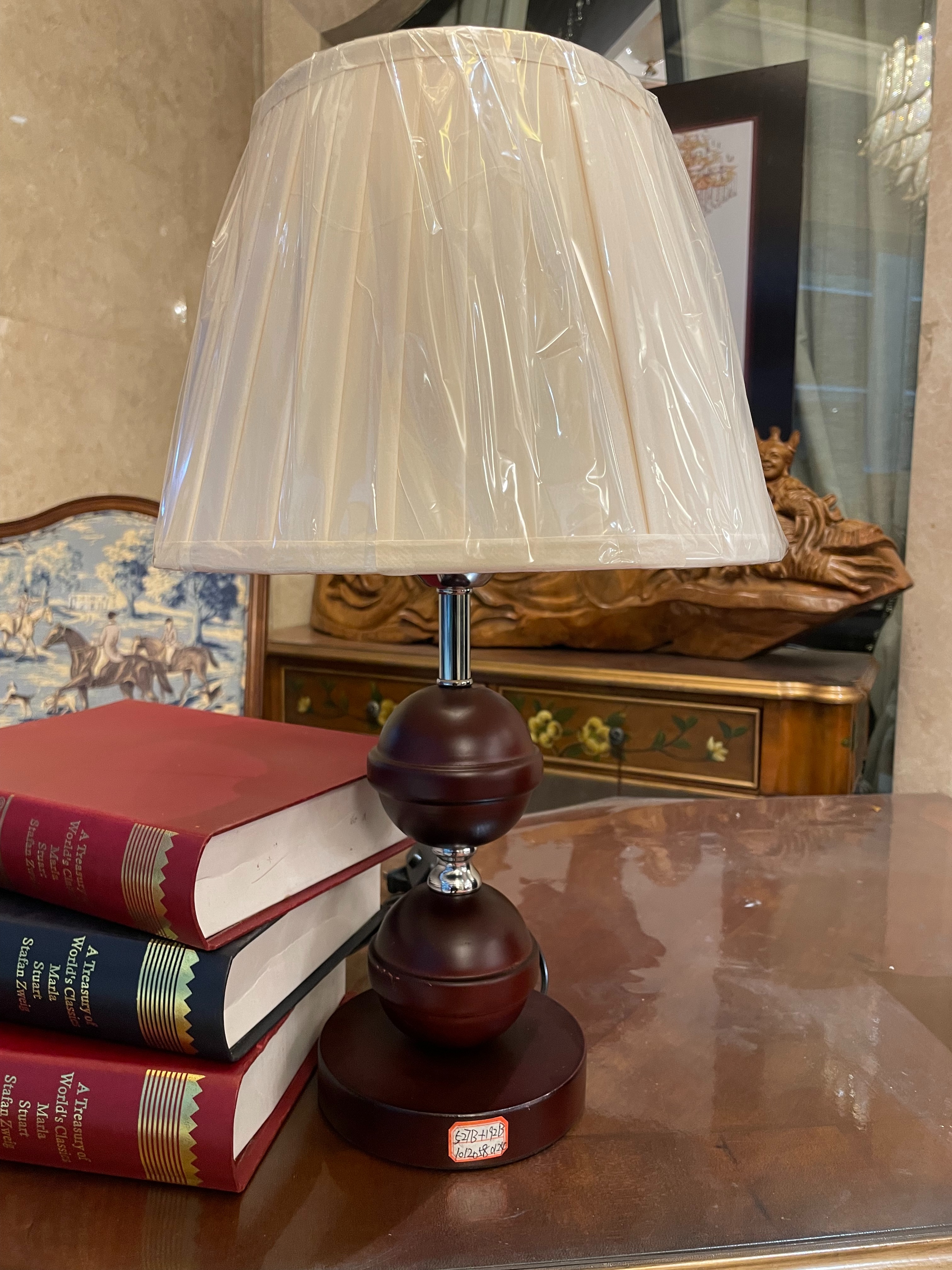 General lighting desk lamp, creative cartoon design, eye-protection reading lamp, safe and radiation-free study desk lamp Application Scenario