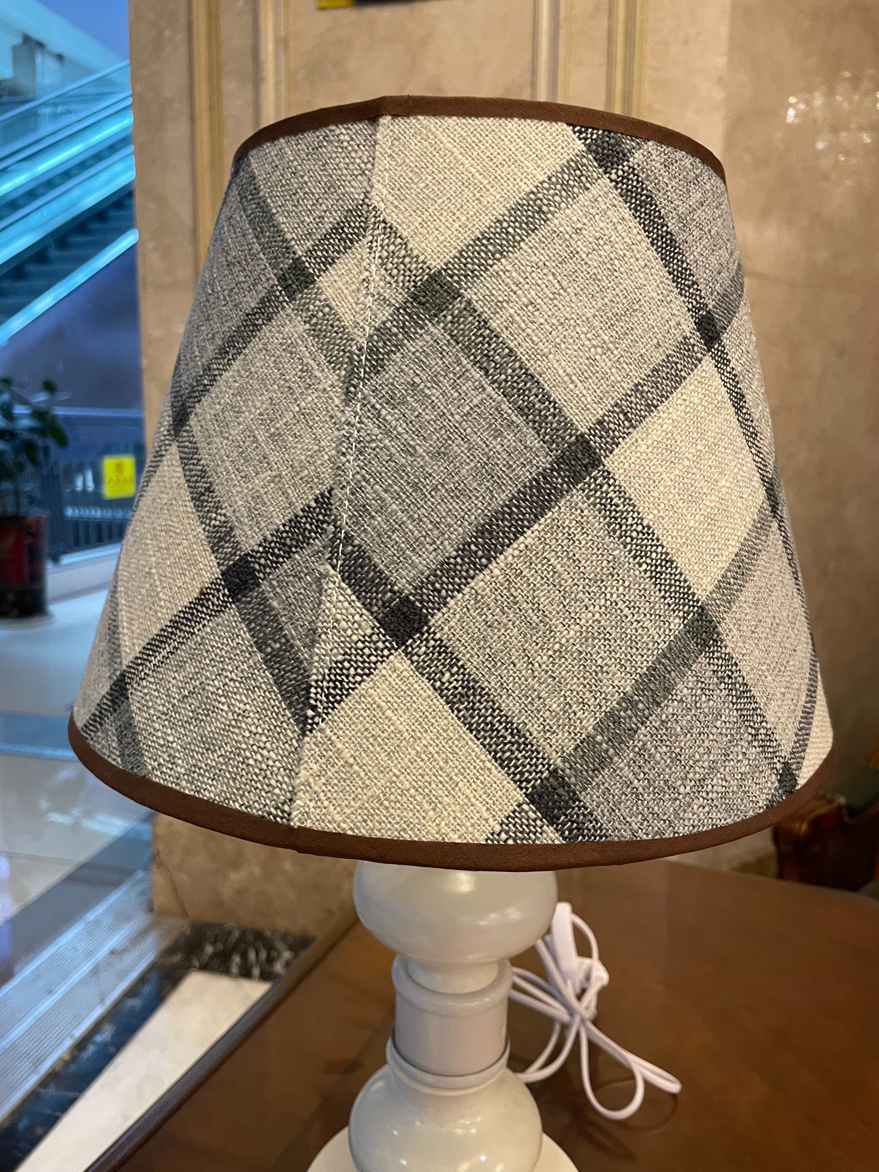 Ordinary lighting desk lamp, safe and radiation-free, eye-protecting, study and reading lamp, beautiful and practical desk lamp Specification image