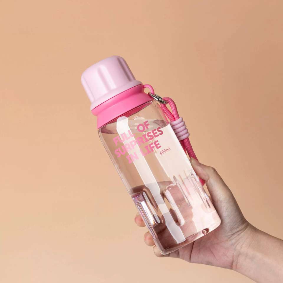 S150-TY-0970 handy cup High appearance level male and female students plastic water cup high temperature resistant students straight drink sports cup Application Scenario