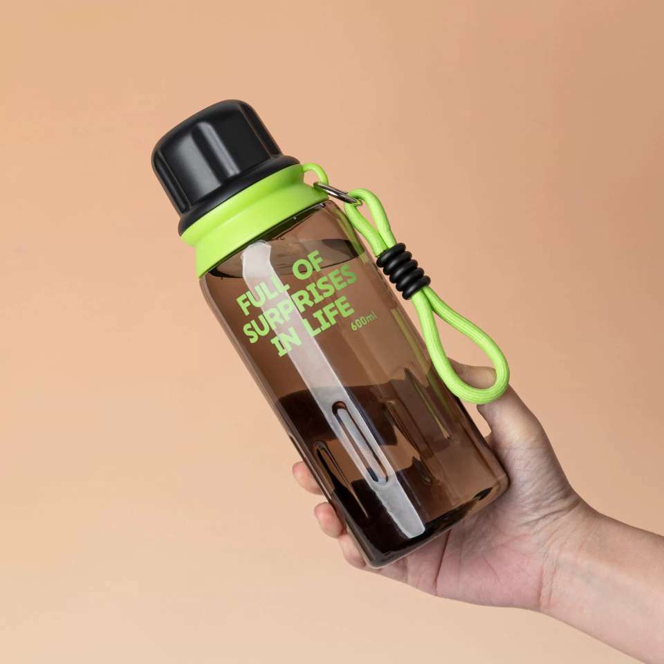 S150-TY-0970 handy cup High appearance level male and female students plastic water cup high temperature resistant students straight drink sports cup Application Scenario