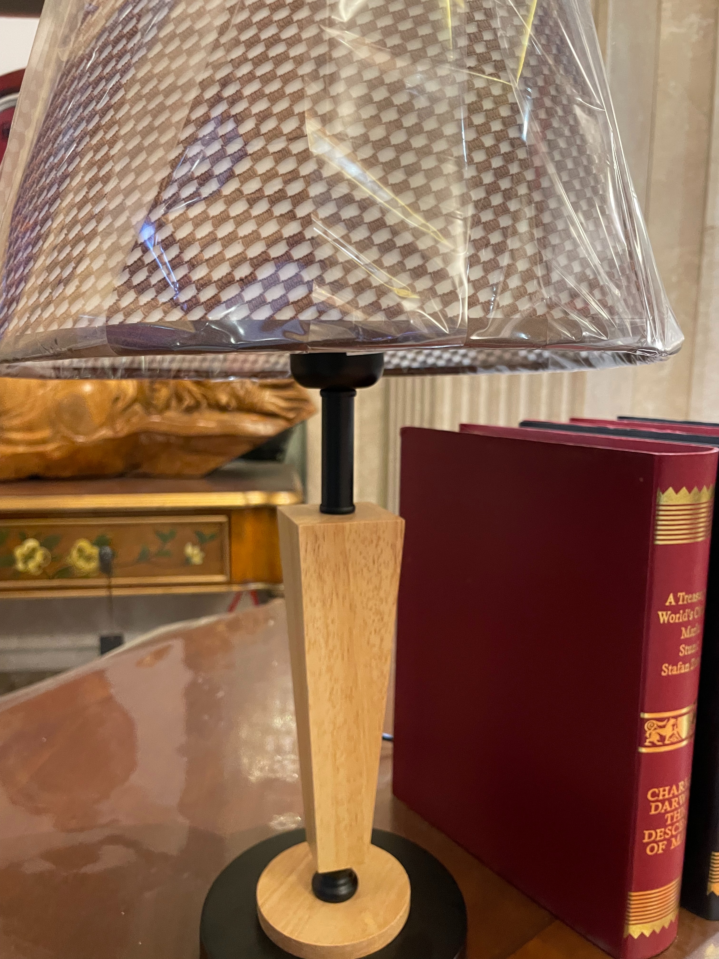 Ordinary lighting desk lamp, eye protection, flicker-free student desk lamp details Picture